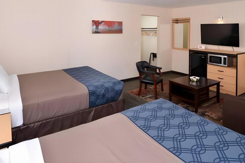 Econo Lodge Rochester Image 16