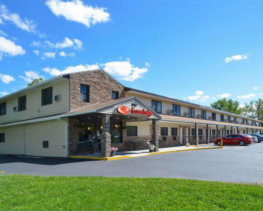 Econo Lodge Rochester Image 26
