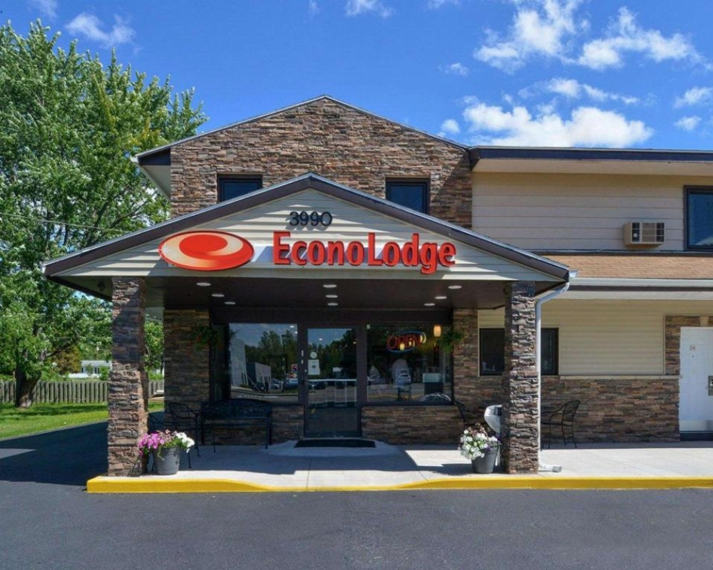 Econo Lodge Rochester Image 33