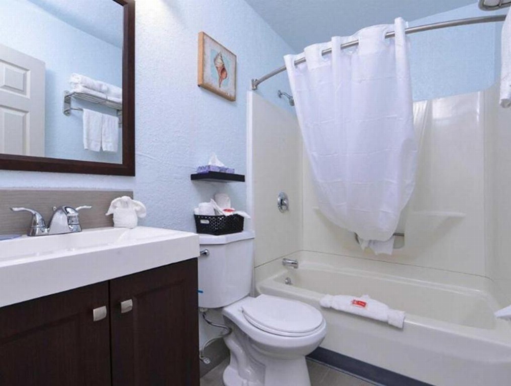 Econo Lodge Rochester Image 42